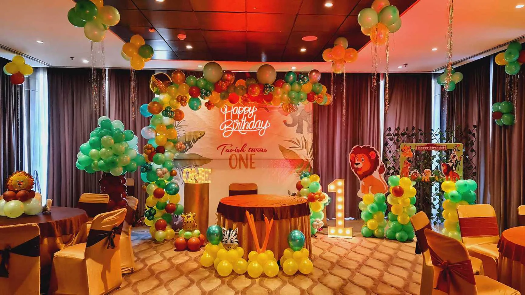 Anniversary Balloon Decoration Services in Greater Noida
